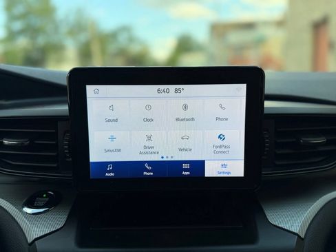 Used 2020 Ford Explorer XLT w/ Comfort Package AWD/4WD image 31