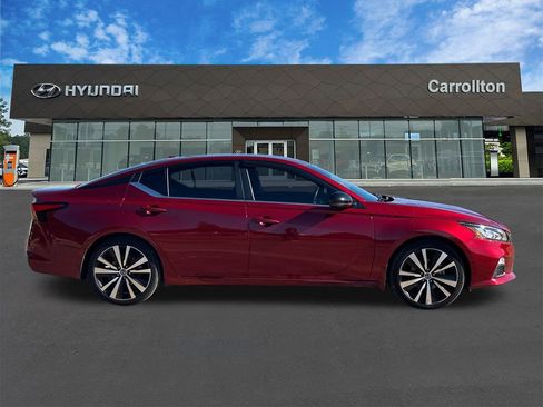 Used 2019 Nissan Altima 2.5 SR w/ SR Premium Package image 4