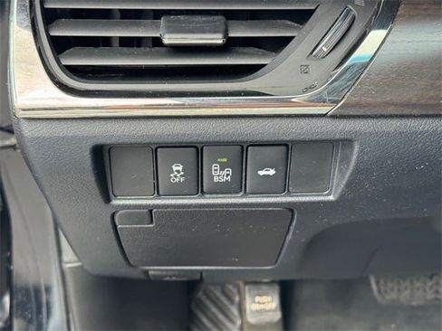 Used 2016 Toyota Avalon XLE Premium image 18