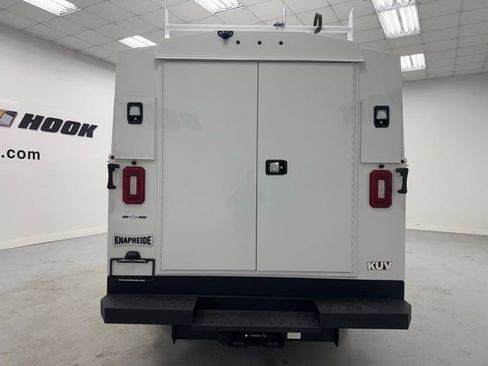 New 2026 Chevrolet Express 3500 Work Van w/ Power Convenience Package image 5