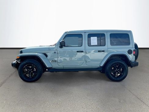 Used 2023 Jeep Wrangler Unlimited Sahara AWD/4WD image 4