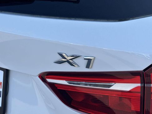 Used 2017 BMW X1 xDrive28i image 11