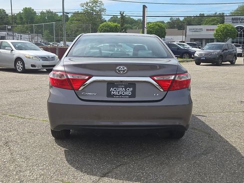 Used 2015 Toyota Camry LE FWD image 6