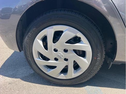 Used 2015 Toyota Prius C Two FWD image 5