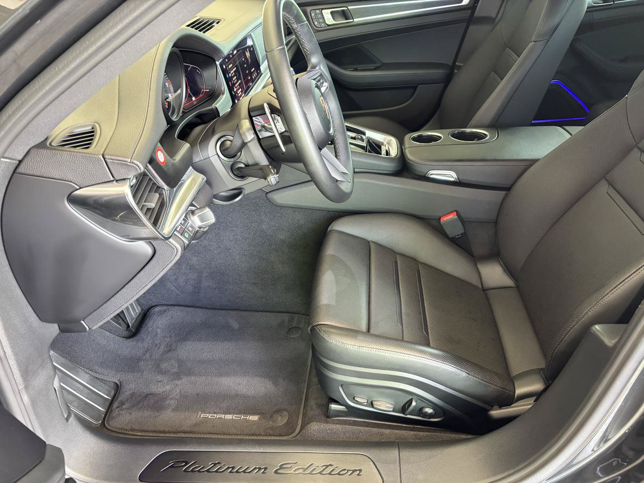 Used 2023 Porsche Panamera 4 Platinum Edition w/ Assistance Package AWD/4WD image 12
