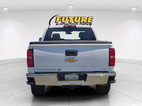 Used 2018 Chevrolet Silverado 1500 LT w/ LT Eassist Package AWD/4WD image 5