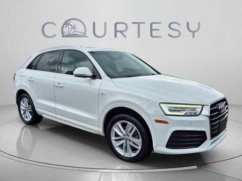 Used 2018 Audi Q3 2.0T Premium Plus w/ Premium Plus Package AWD/4WD image 8