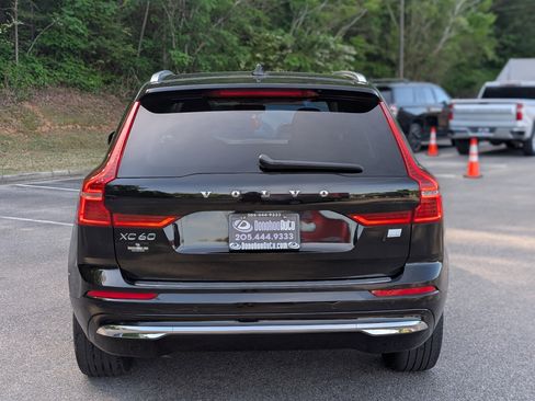 Used 2023 Volvo XC60 T8 Core image 8