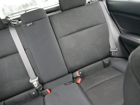 Used 2015 Subaru Crosstrek 2.0i Premium image 14