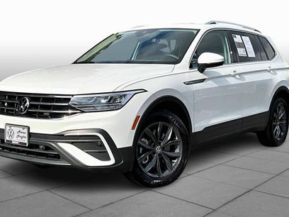Certified 2022 Volkswagen Tiguan SE w/ Panoramic Sunroof Package