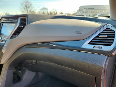 Used 2015 Hyundai Santa Fe Sport 2.0T w/ Option Group 05 image 18