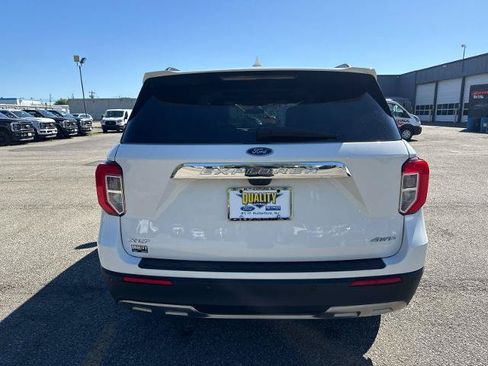 Certified 2023 Ford Explorer XLT w/ Equipment Group 202A AWD/4WD image 5