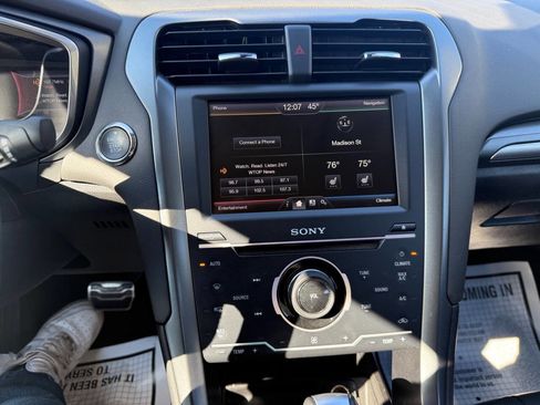 Used 2014 Ford Fusion Titanium image 16