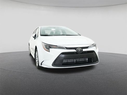 New 2026 Toyota Corolla LE image 30