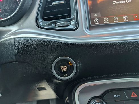 Used 2019 Dodge Challenger SXT RWD image 26