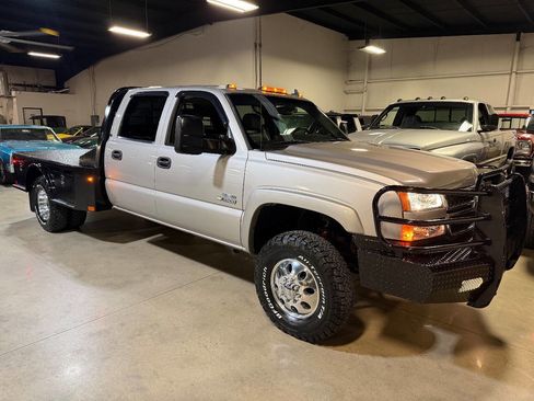 Used 2007 Chevrolet Silverado 3500 LT w/ Heavy-Duty Power Package image 1