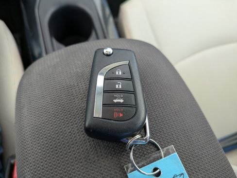 Used 2020 Toyota Corolla LE FWD image 26