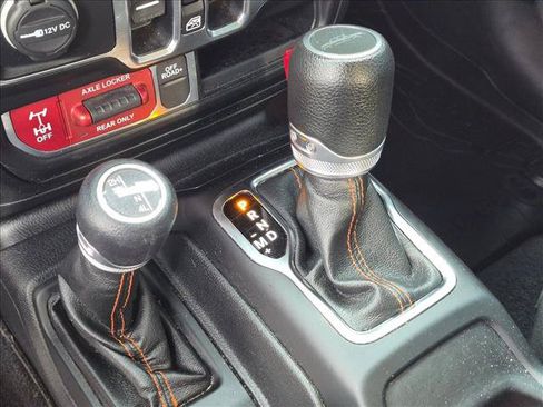 Used 2020 Jeep Gladiator Mojave AWD/4WD image 8