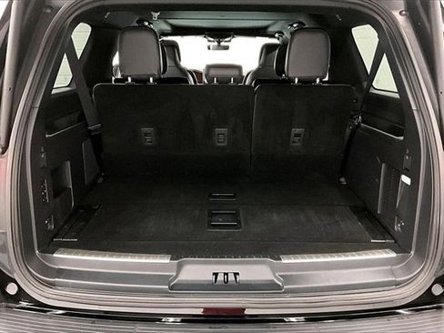 Used 2023 Lincoln Navigator L Reserve w/ Equipment Group 201A image 38