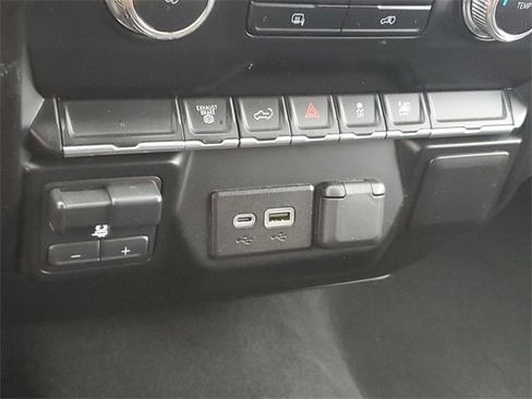 Used 2023 GMC Sierra 2500 SLE image 21