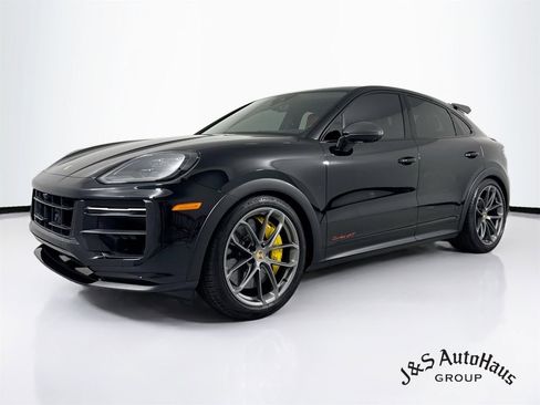 Used 2024 Porsche Cayenne Turbo GT AWD/4WD image 3