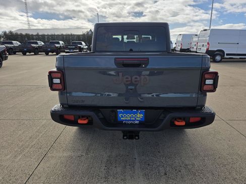 New 2026 Jeep Gladiator Mojave image 8