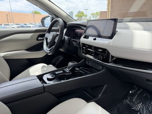 Used 2024 Nissan Rogue SL w/ SL Premium Package AWD/4WD image 42