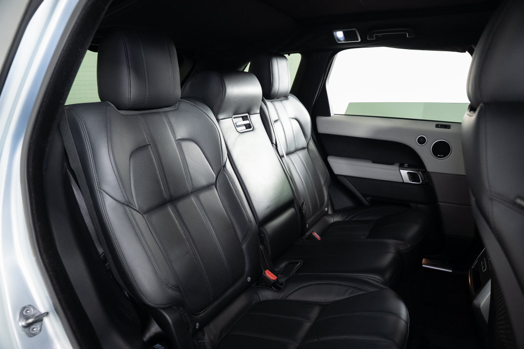 Used 2016 Land Rover Range Rover Sport HSE AWD/4WD image 25