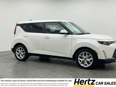 Used 2025 Kia Soul LX w/ LX Technology Package