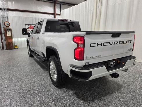 Used 2021 Chevrolet Silverado 2500 High Country w/ Z71 Off-Road Package AWD/4WD image 8