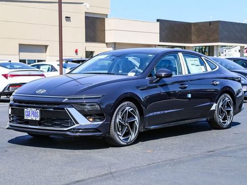 New 2025 Hyundai Sonata SEL image 4
