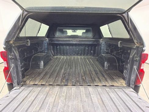 Used 2020 Chevrolet Silverado 1500 LT AWD/4WD image 22