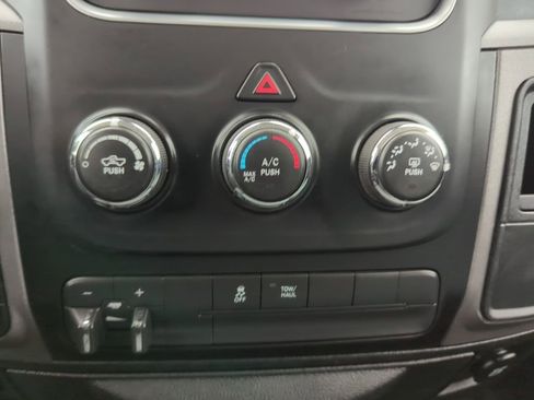 Used 2017 RAM 1500 Express w/ Express Value Package image 15