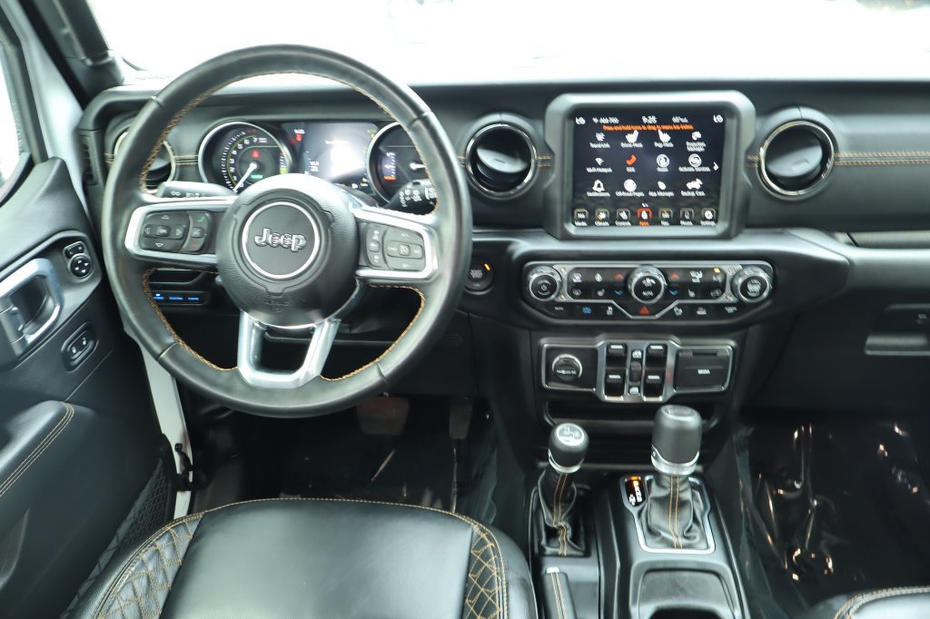 Used 2022 Jeep Wrangler Unlimited Sahara AWD/4WD image 27