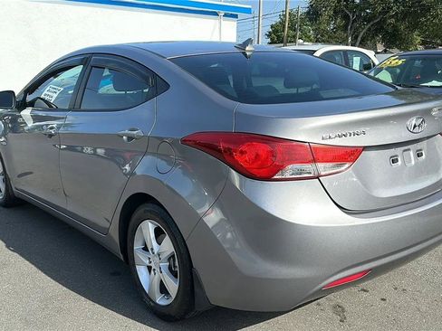 Used 2013 Hyundai Elantra GLS w/ Preferred Pkg FWD image 8