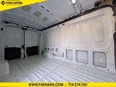 Used 2023 Ford E-Transit Medium Roof RWD image 12