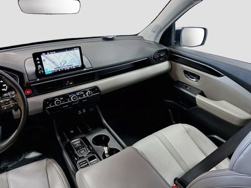 Used 2024 Honda Pilot Touring image 25