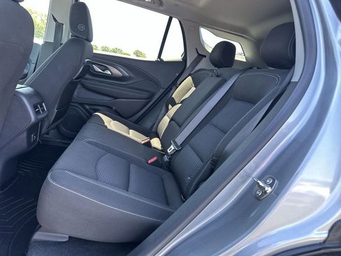 Used 2024 GMC Terrain SLE w/ Driver Convenience Package FWD image 28
