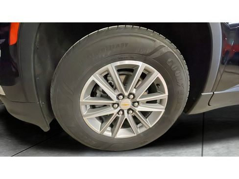 Used 2023 Chevrolet Traverse LT AWD/4WD image 21