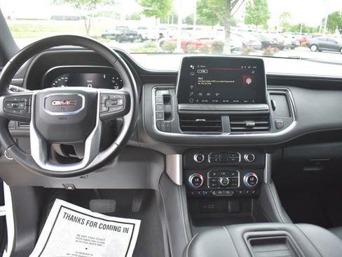 Used 2024 GMC Yukon SLT RWD image 16