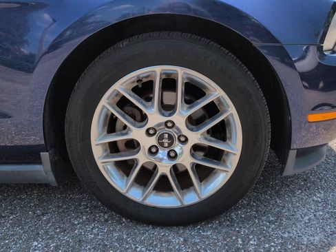 Used 2012 Ford Mustang Premium RWD image 11