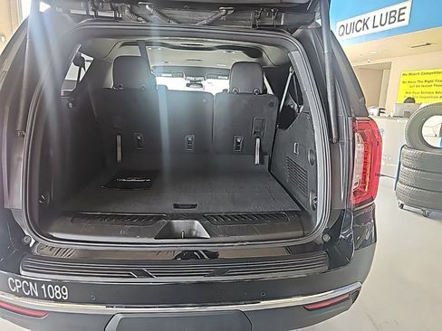 Used 2023 GMC Yukon XL SLT image 20