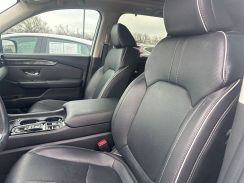 Used 2023 Honda Pilot Elite image 11