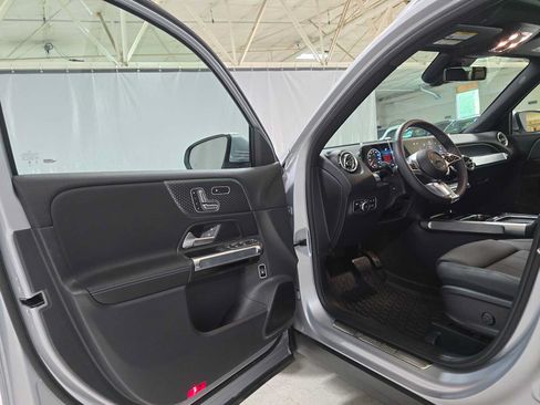 Certified 2026 Mercedes-Benz GLB 250 4MATIC image 19