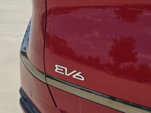 Certified 2023 Kia EV6 GT-Line AWD/4WD image 11