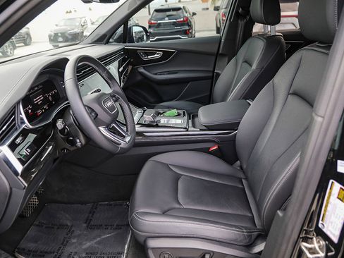 Used 2025 Audi Q7 3.0T Premium Plus AWD/4WD image 17