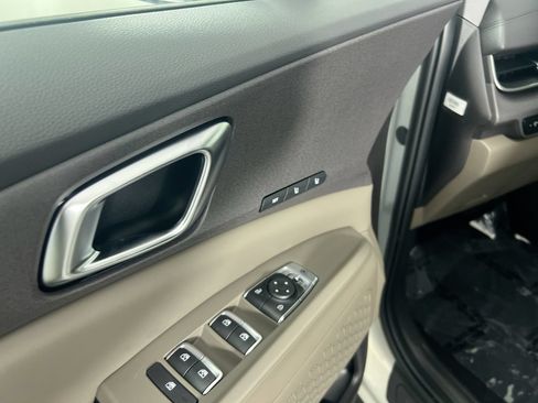 New 2026 Kia Carnival EX FWD image 15