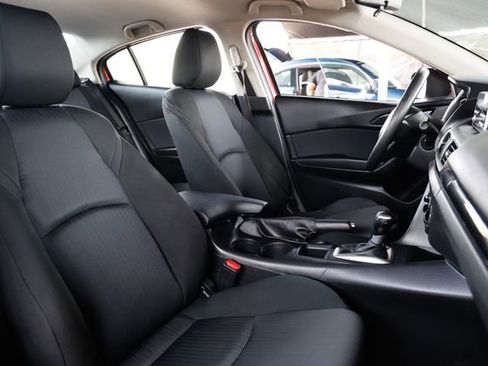 Used 2015 MAZDA MAZDA3 i SV image 21