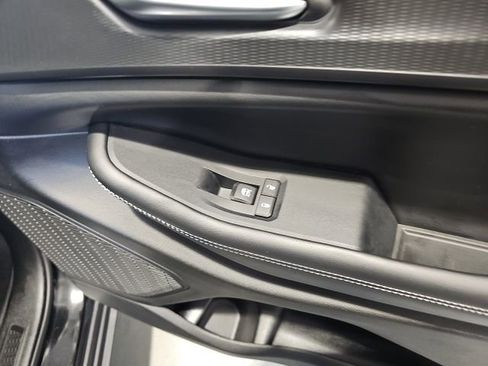 Used 2023 Jeep Grand Cherokee Altitude image 27