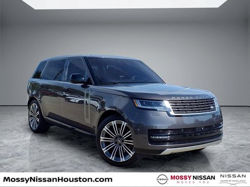 Used 2022 Land Rover Range Rover Long Wheelbase SE AWD/4WD image 1